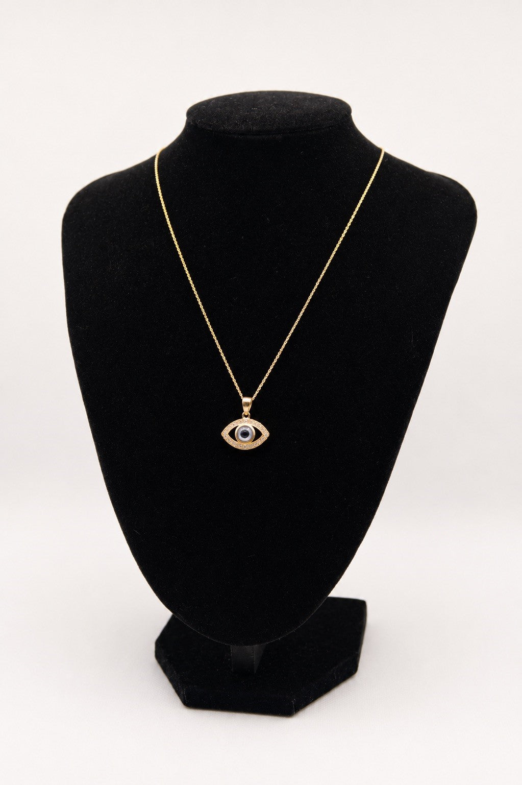10K Yellow Gold Italian Chain with evil eye pendant 2.77g/16in