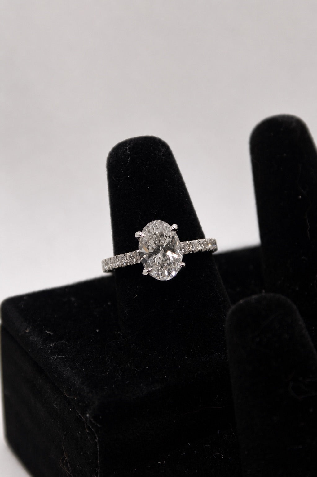 2 CT Oval Brilliant Cut IGI Certified VS1 D Color Lab Diamond Engagement Ring 10K White Gold - 2.06 CTW Size 7 IGI Certified