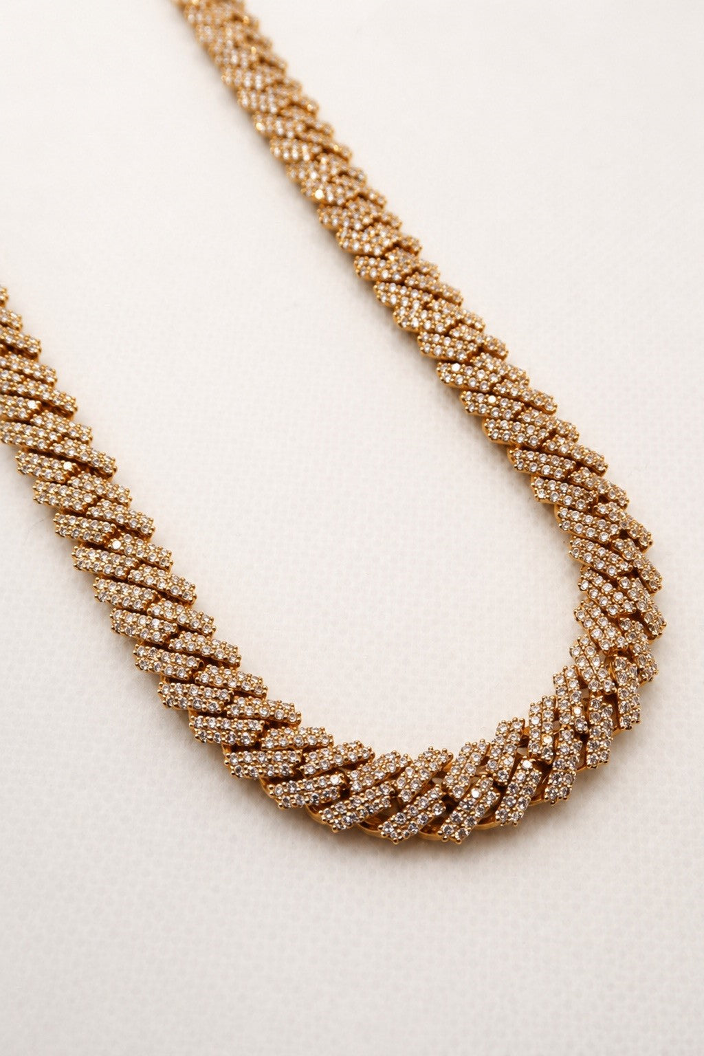 Iced Cuban Link Chain - 10MM/22IN/25.3CT/134.66G